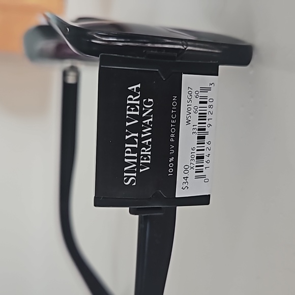 Simply Vera KYM 22MM sunglasses - Picture 3 of 6